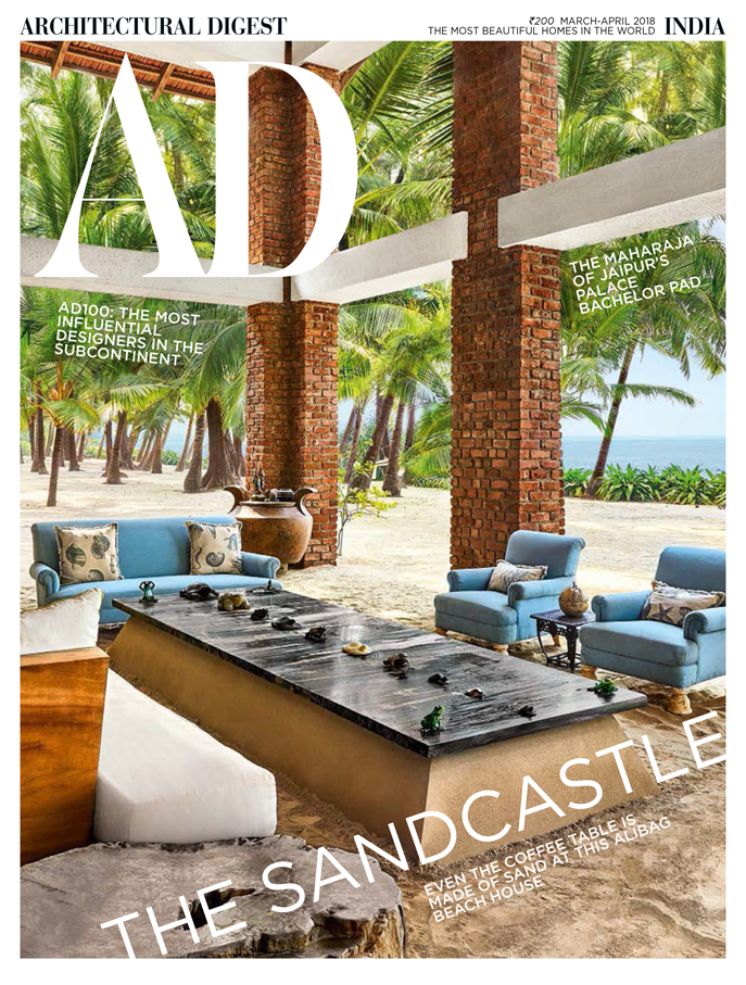 The Marmo Accent Table Turns Marble into Modern Poetry