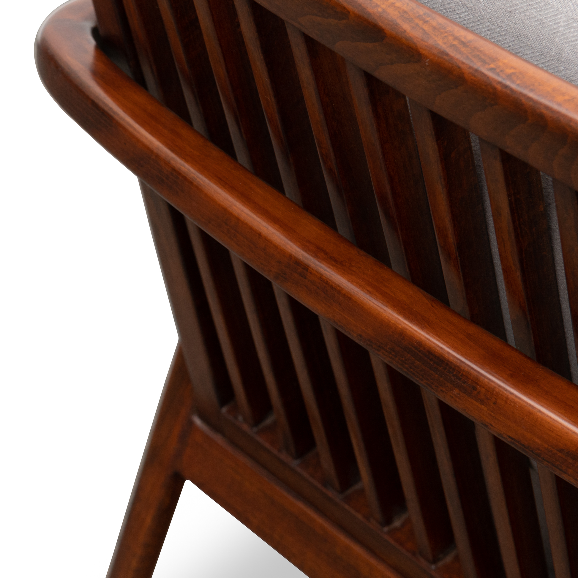 Dark Teak_Studio Alloy Laurel Oak